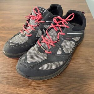 Ecco Biom Performance Terrain Gore-Tex Red and Black Hiking Shoes Size 40